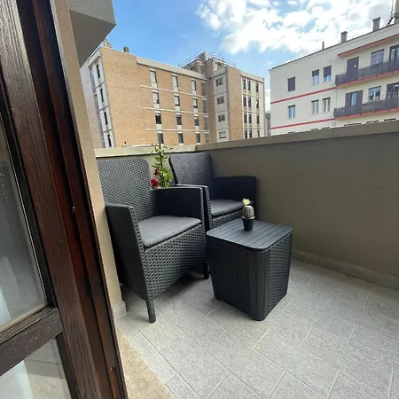 Monolocale Con Terrazzo *