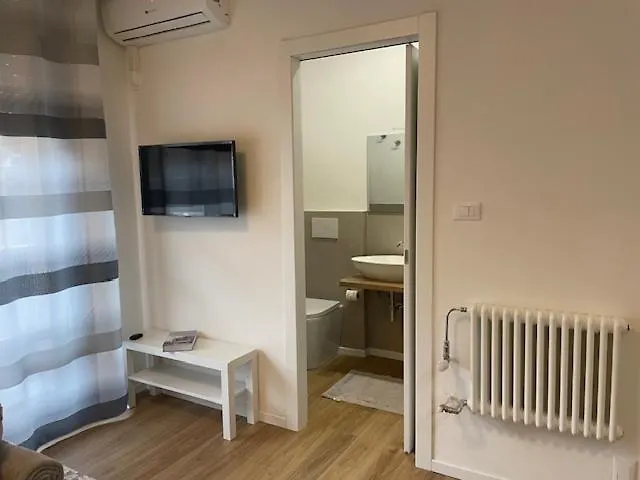 Monolocale Con Terrazzo Διαμέρισμα Μόντενα