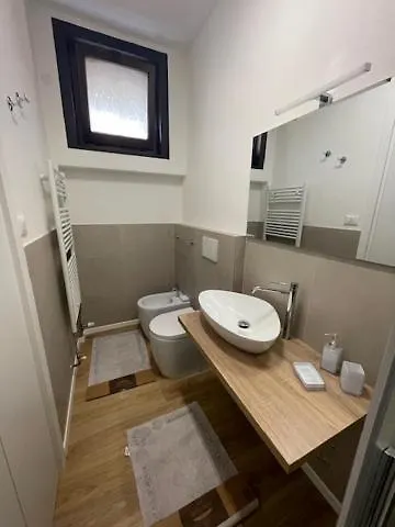 Monolocale Con Terrazzo דירה מודנה